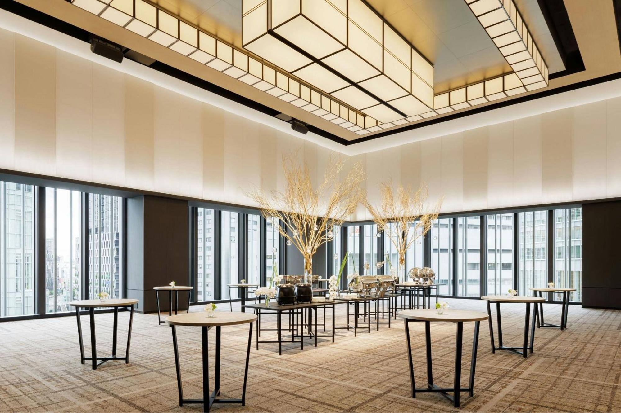 The Osaka Station Hotel, Autograph Collection Ngoại thất bức ảnh